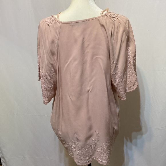 LOVE STICH ROSE COLORED EMBROIDERED BLOUSE - Picture 6 of 10